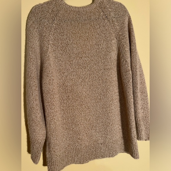 Massimo Dutti Vneck sweater with golden fibre - Picture 2 of 4